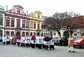 Instalace kanovníků katedrální kapituly