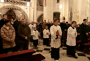 Slavnostní pontifikální bohoslužba – rekviem za oběti totalitních režimů