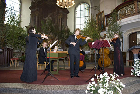 Heřmanoměstecké „Hudební léto v kostele sv. Bartoloměje"