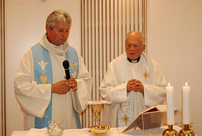 V. den s řeholnicemi