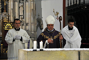 Biskup sloužil requiem za oběti totality