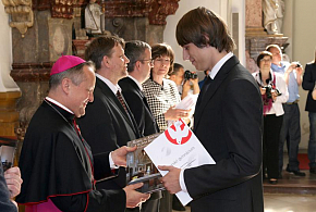 Slavnostní předání maturitních vysvědčení studentům Bigy