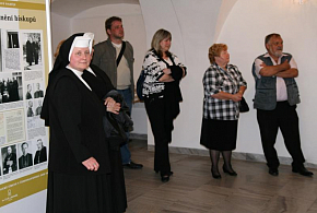 Zahájení výstavy Diktatura versus naděje