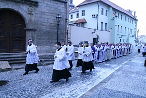 Kněží přijeli do Hradce Králové na diecézní pouť