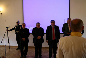 Převzetí památeční plakety k výročí bitvy 1866