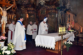 Slavnost 100. výročí zjevení Panny Marie ve Fatimě v Jaroměři