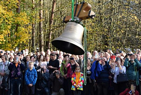 Nový zvon pro Zahrádku