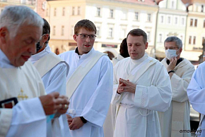 Kněžské svěcení v Hradci Králové